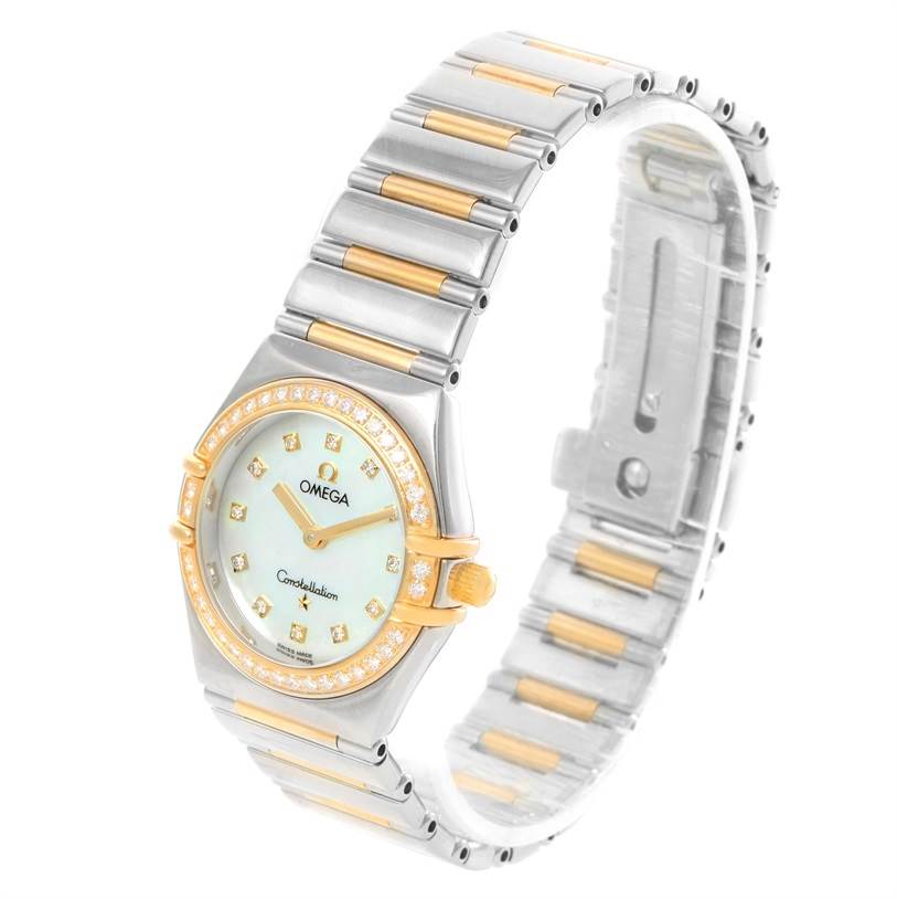 This image shows the Omega 1376.75.00 Women
s Steel and Gold (two tone) Mother of Pearl Dial 1376.75.00 Women
s Steel and Gold (two tone) Mother of Pearl Dial Constellation My Choice Steel Yellow Gold Diamond Watch 1376.75.00 from a front angle.