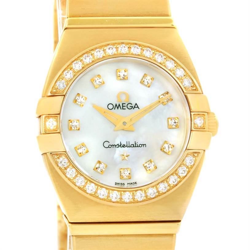 The image shows a front view of the Omega 1189.75.00 Women
s Yellow Gold Mother of Pearl Dial 1189.75.00 Women
s Yellow Gold Mother of Pearl Dial Constellation Double Eagle Yellow Gold Diamond Watch 1189.75.00, highlighting the bezel and dial.