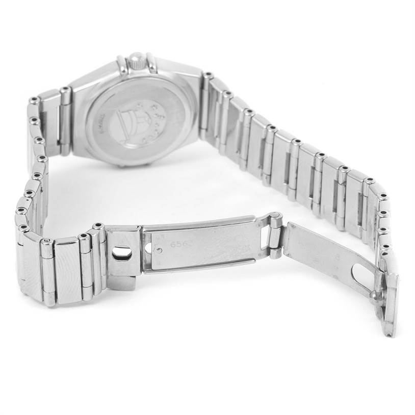 This image shows the back and bracelet clasp of the Omega 1465.51.00 Women
s Stainless Steel Black Dial 1465.51.00 Women
s Stainless Steel Black Dial Constellation My Choice Mini Ladies Diamond Watch 1465.51.00.