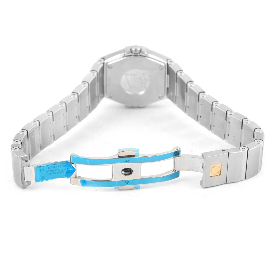 This image shows the back and bracelet clasp of the Omega 123.15.24.60.55.004 Women
s Stainless Steel Mother of Pearl Dial 123.15.24.60.55.004 Women
s Stainless Steel Mother of Pearl Dial Constellation MOP Diamond Ladies Watch 123.15.24.60.55.004.