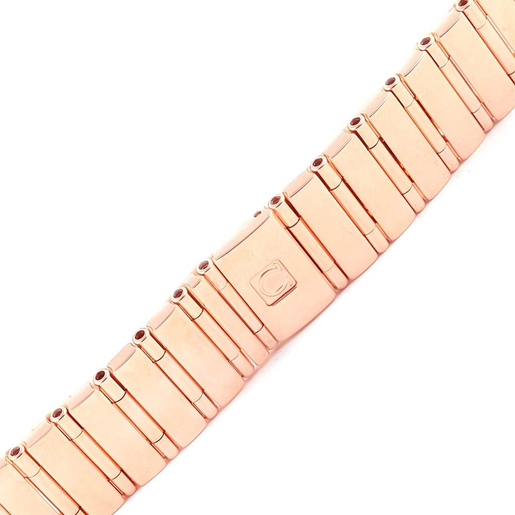 This image shows the rose gold bracelet of the Omega 1140.79.00 Women
s Rose Gold Mother of Pearl Dial 1140.79.00 Women
s Rose Gold Mother of Pearl Dial Constellation Iris My Choice Ladies Watch 1140.79 model.