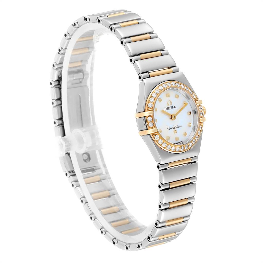 This image shows an Omega 1365.71.00 Women's Steel and Gold (two tone) Mother of Pearl Dial 1365.71.00 Women's Steel and Gold (two tone) Mother of Pearl Dial Constellation Steel Yellow Gold Diamond Ladies Watch model 1365.71.00 from a left side angle.
