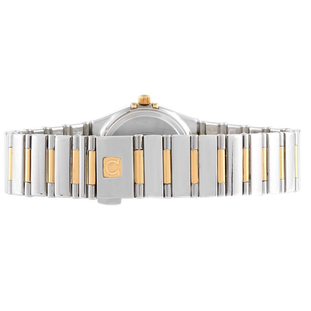 The image shows the back view of the Omega 1376.71.00 Women
s Steel and Gold (two tone) Mother of Pearl Dial 1376.71.00 Women
s Steel and Gold (two tone) Mother of Pearl Dial Constellation My Choice Steel Yellow Gold Diamond Watch 1376.71.00, highlighting its bracelet.