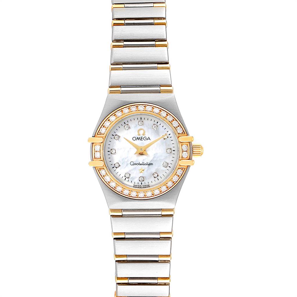 The image shows a front view of the Omega 1367.75.00 Women
s Steel and Gold (two tone) Mother of Pearl Dial 1367.75.00 Women
s Steel and Gold (two tone) Mother of Pearl Dial Constellation Steel Yellow Gold Diamond Ladies 1367.75.00 watch.