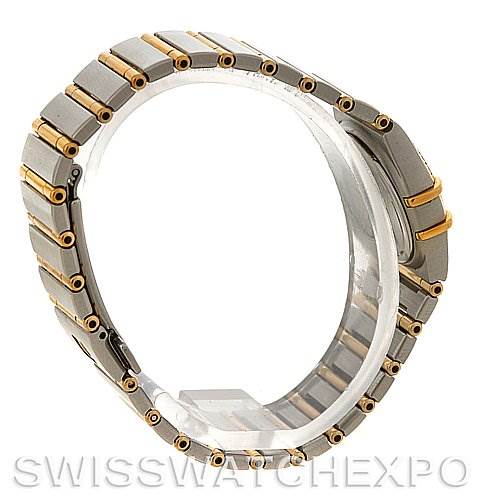 The image shows a side view of the bracelet for the Omega 1365.75.00 Women
s Steel and Gold (two tone) Mother of Pearl Dial 1365.75.00 Women
s Steel and Gold (two tone) Mother of Pearl Dial Ladies Constellation Diamond Mini 1365.75.00 watch, highlighting its two-tone links.