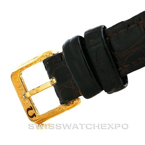 This image shows a close-up of the buckle from a Constellation Steel and Gold Ladies Watch model by Omega Women
s Steel and Gold (two tone) Champagne Dial Women
s Steel and Gold (two tone) Champagne Dial.