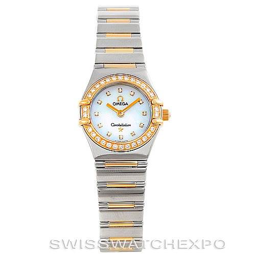 The image shows a front view of the Omega 1365.75.00 Women
s Steel and Gold (two tone) Mother of Pearl Dial 1365.75.00 Women
s Steel and Gold (two tone) Mother of Pearl Dial Constellation Diamond Mini 1365.75.00, highlighting the watch face and band.