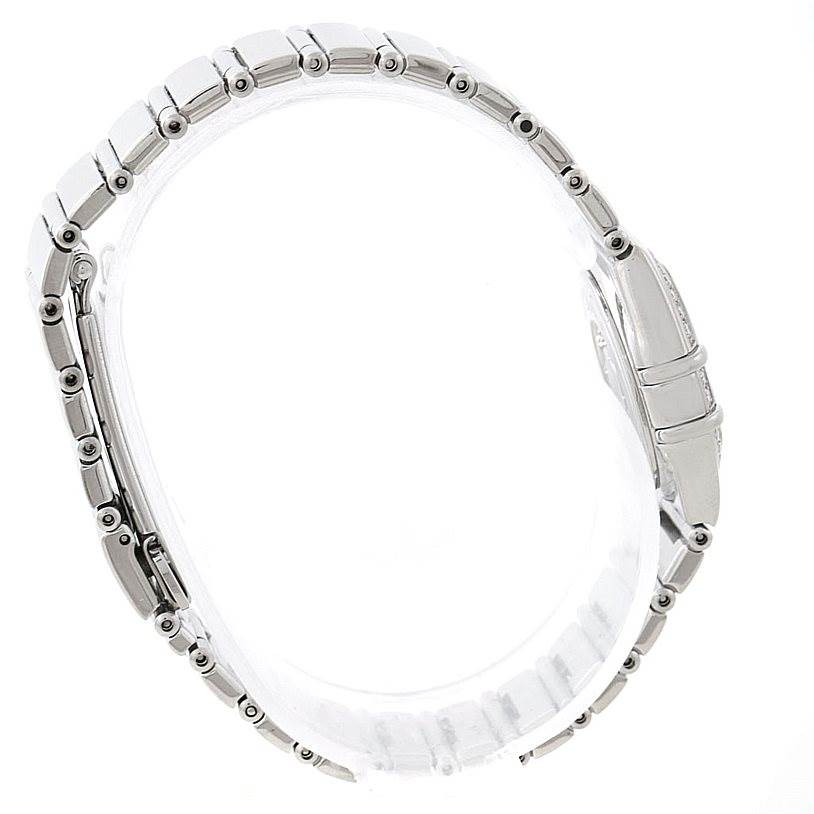 The image shows the side profile of the Omega 1465.71.00 Women
s Stainless Steel Mother of Pearl Dial 1465.71.00 Women
s Stainless Steel Mother of Pearl Dial Constellation My Choice Ladies Diamond Mini Watch 1465.71.00, focusing on the bracelet links.