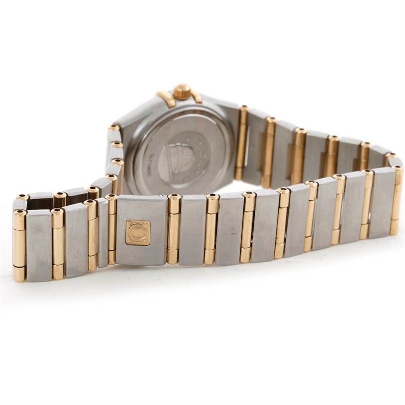 The image shows the back and band of the Omega 1267.75.00 Women
s Steel and Gold (two tone) Mother of Pearl Dial 1267.75.00 Women
s Steel and Gold (two tone) Mother of Pearl Dial Constellation My Choice Steel Gold Diamond Watch 1267.75.00.