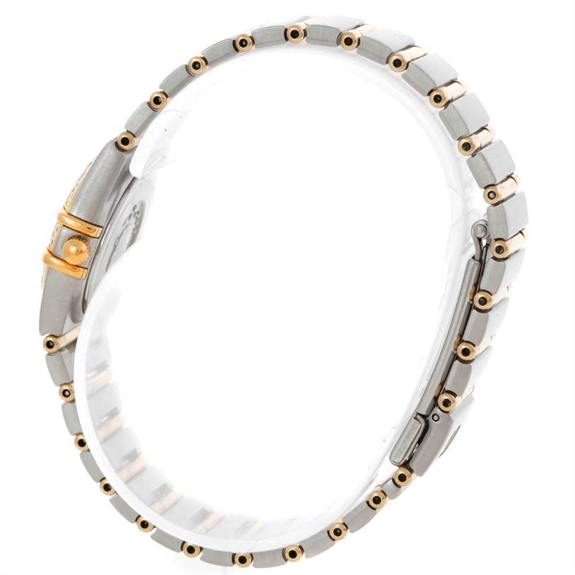 This side view of the Omega 1267.75.00 Women
s Steel and Gold (two tone) Mother of Pearl Dial 1267.75.00 Women
s Steel and Gold (two tone) Mother of Pearl Dial Constellation My Choice Steel Gold Diamond Watch 1267.75.00 shows the bracelet and side profile of the case.