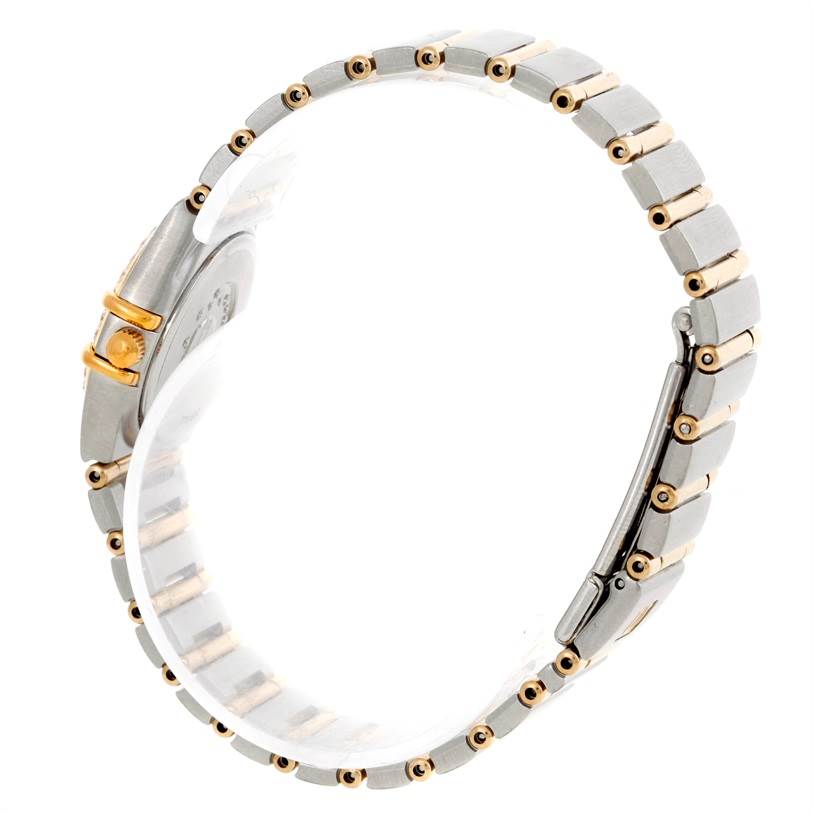 The image shows the side view of an Omega 1267.75.00 Women
s Steel and Gold (two tone) Mother of Pearl Dial 1267.75.00 Women
s Steel and Gold (two tone) Mother of Pearl Dial Constellation My Choice Steel Gold Diamond Watch 1267.75.00, highlighting its bracelet.