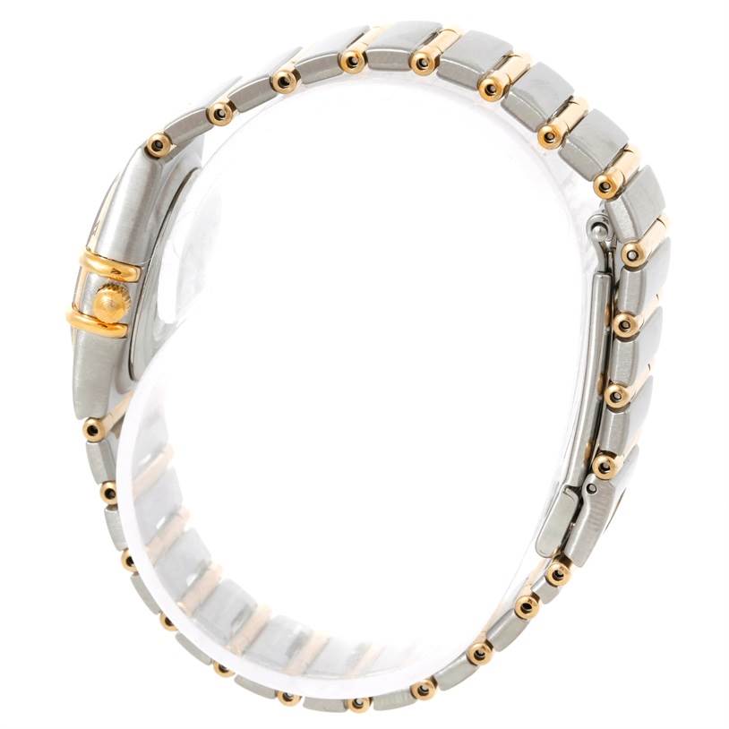 The image shows a side angle of the Omega 1372.70.00 Women
s Steel and Gold (two tone) Mother of Pearl Dial 1372.70.00 Women
s Steel and Gold (two tone) Mother of Pearl Dial Constellation Steel and Gold Ladies Watch 1372.70.00, focusing on the band and clasp.