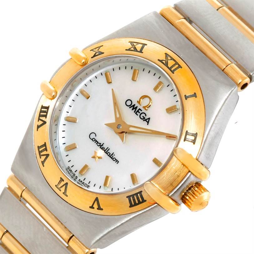 The Omega 1372.70.00 Women
s Steel and Gold (two tone) Mother of Pearl Dial 1372.70.00 Women
s Steel and Gold (two tone) Mother of Pearl Dial Constellation Steel and Gold Ladies Watch 1372.70.00 is shown from a close-up angle of the face and partial band.