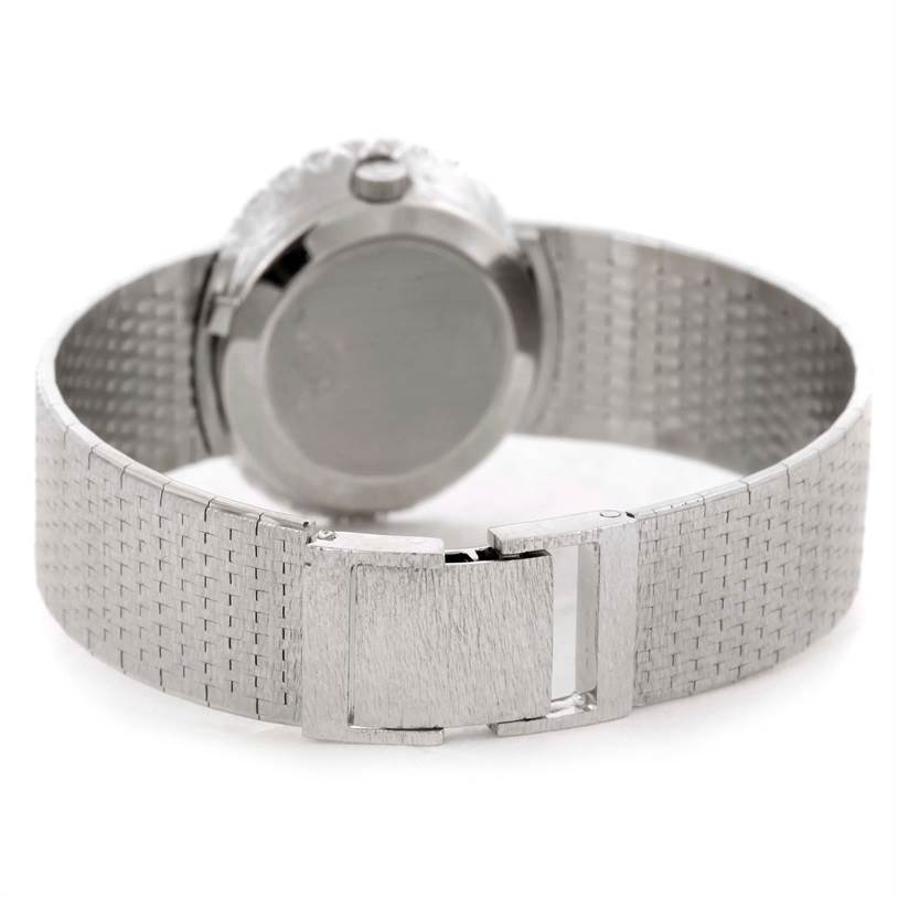 This image shows the back view and clasp of the Vintage Ladies 18k White Gold 2 ct Diamond Cocktail Watch model by Omega Women
s White Gold Silver Dial Women
s White Gold Silver Dial.