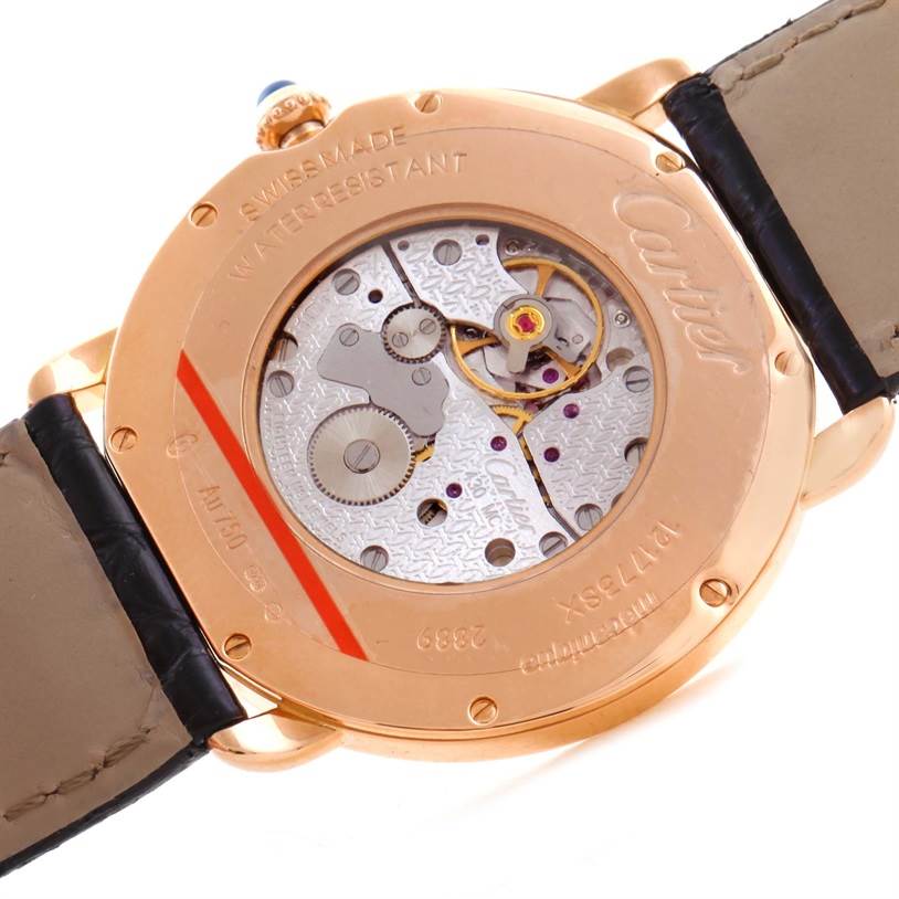 This image shows the back view of the Ronde model by Cartier, revealing its inner mechanical movement.