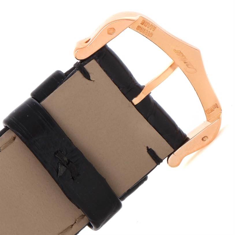 The image shows a close-up of the buckle and strap of a Cartier Ronde W6800251 Men's Rose Gold Silver Dial W6800251 Men's Rose Gold Silver Dial model watch.