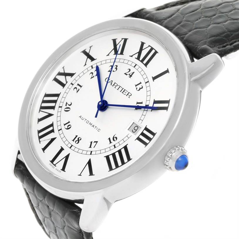 The Cartier Ronde W6701010 Men
s Stainless Steel Silver Dial W6701010 Men
s Stainless Steel Silver Dial model watch is shown from a slight side angle, highlighting its face, crown, and strap.
