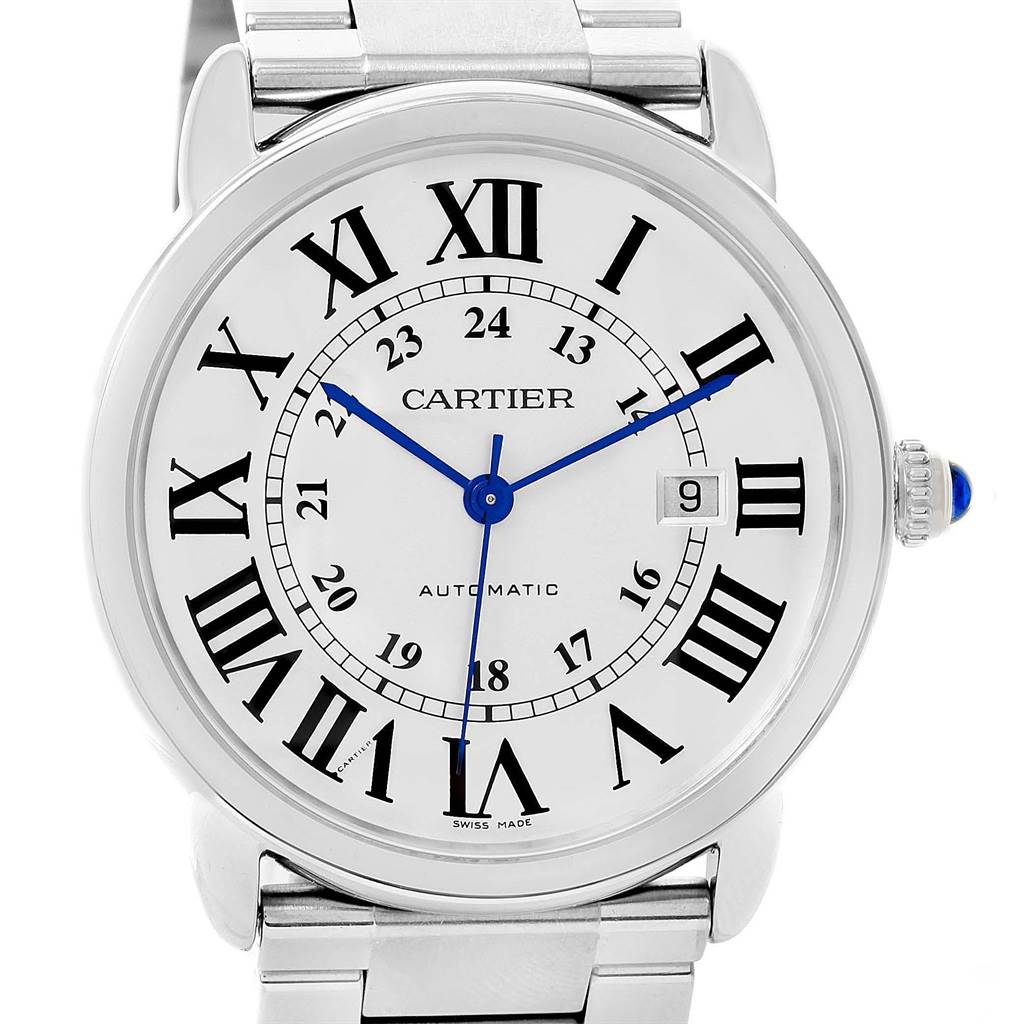 The image shows a front view of the Cartier Ronde W6701011 Men
s Stainless Steel Silver Dial W6701011 Men
s Stainless Steel Silver Dial watch, displaying its face, Roman numerals, date window, and part of the stainless steel bracelet.
