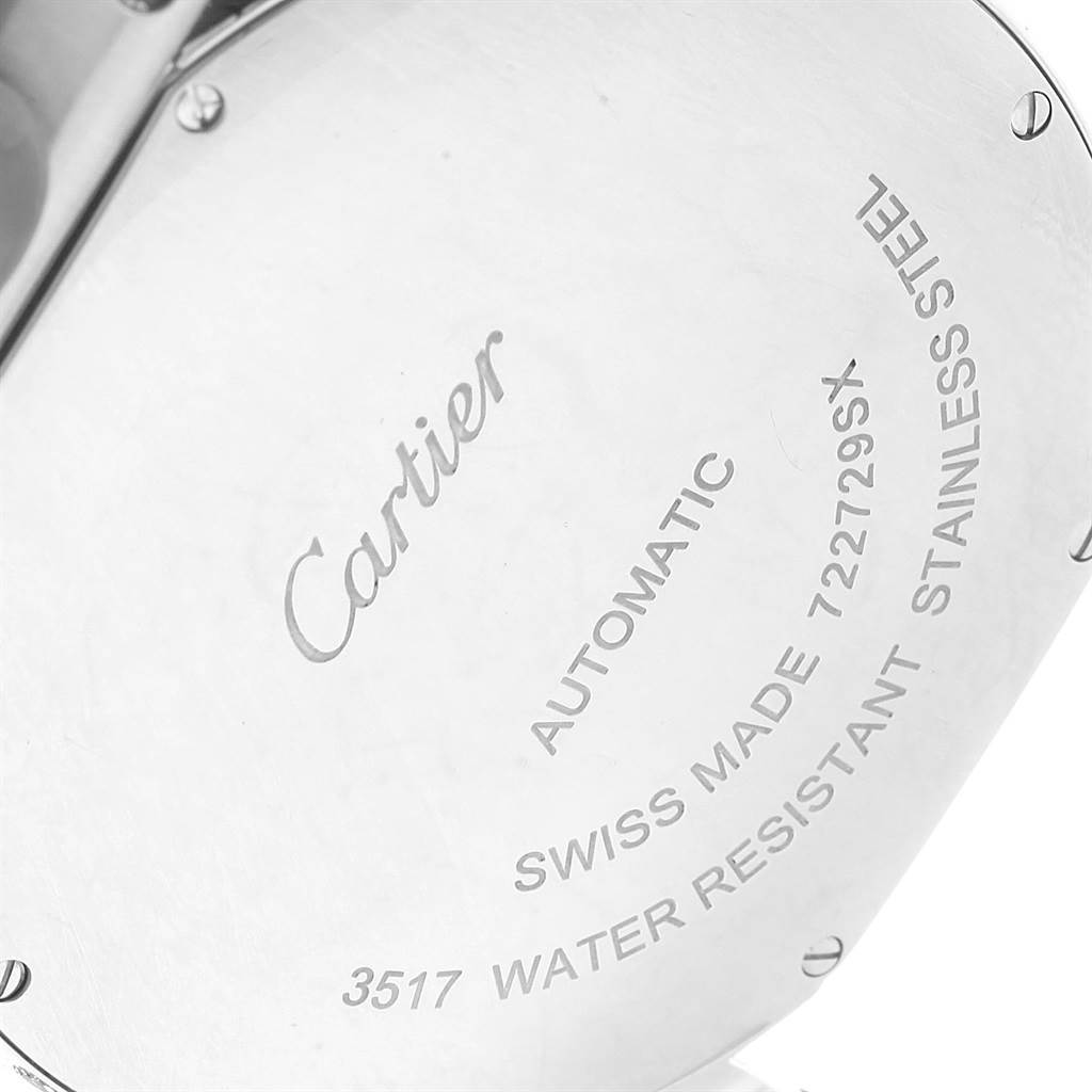 The image shows the back case of the Ronde model by Cartier, highlighting its inscriptions and stainless steel material.