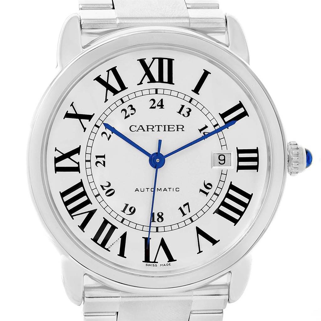 The image shows a frontal view of the Cartier Ronde W6701011 Men
s Stainless Steel Silver Dial W6701011 Men
s Stainless Steel Silver Dial watch, highlighting the dial, Roman numerals, date window, and metal bracelet.