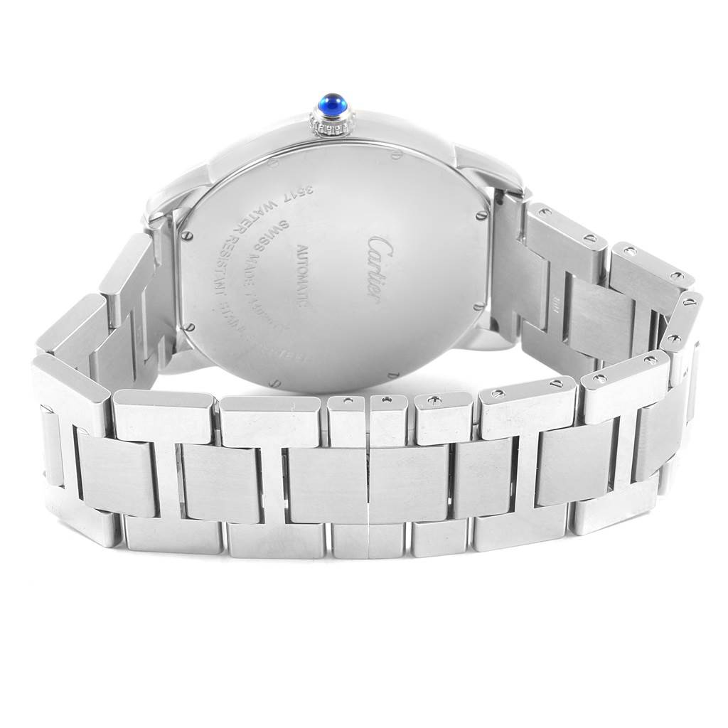 The image displays the back case and bracelet of a Ronde model watch by Cartier.