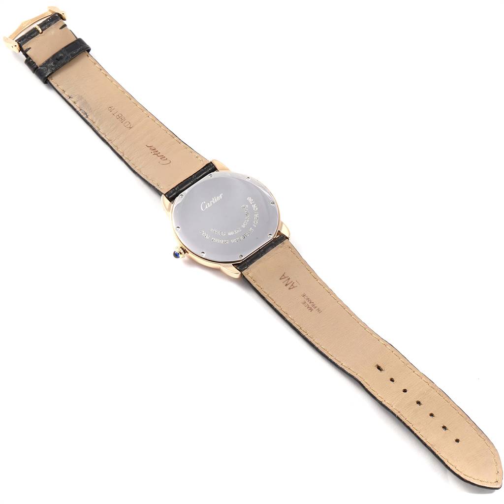 The image shows the back view of a Cartier Ronde W6700455 Men's Steel and Gold (two tone) Silver Dial W6700455 Men's Steel and Gold (two tone) Silver Dial model watch, featuring its leather strap and case back.