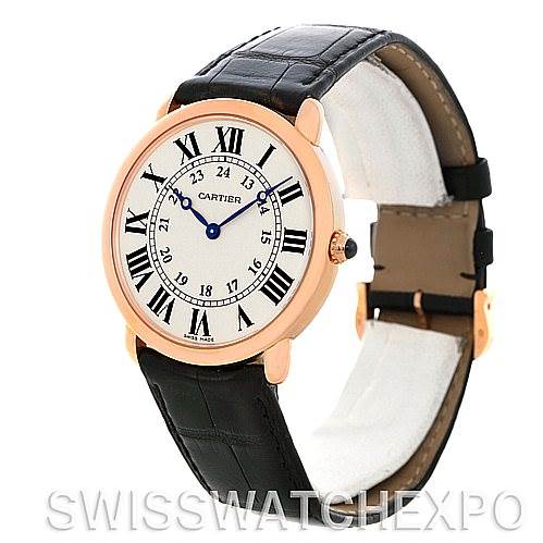 The image shows a Cartier Ronde W6800251 Men's Rose Gold Silver Dial W6800251 Men's Rose Gold Silver Dial watch captured at a three-quarter angle, displaying the watch face, strap, and buckle.