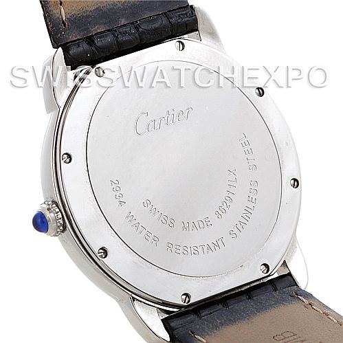 The image shows the back case of a Cartier Ronde W6700255 Men
s Stainless Steel Silver Dial W6700255 Men
s Stainless Steel Silver Dial watch, including its leather strap and a cabochon crown.