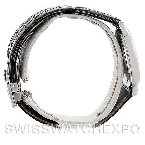 The image shows a side view of the Ronde Cartier watch, displaying its strap and clasp.