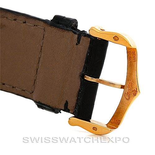 This image shows a close-up of the strap and gold buckle attachment of a Cartier Ronde W6700455 Men's Steel and Gold (two tone) Silver Dial W6700455 Men's Steel and Gold (two tone) Silver Dial watch.