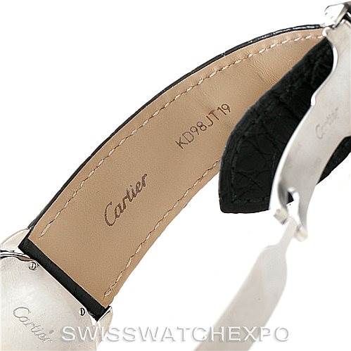 This image shows a close-up angle of the inside leather strap and buckle of a Cartier Ronde W6700255 Men's Stainless Steel Silver Dial W6700255 Men's Stainless Steel Silver Dial watch.