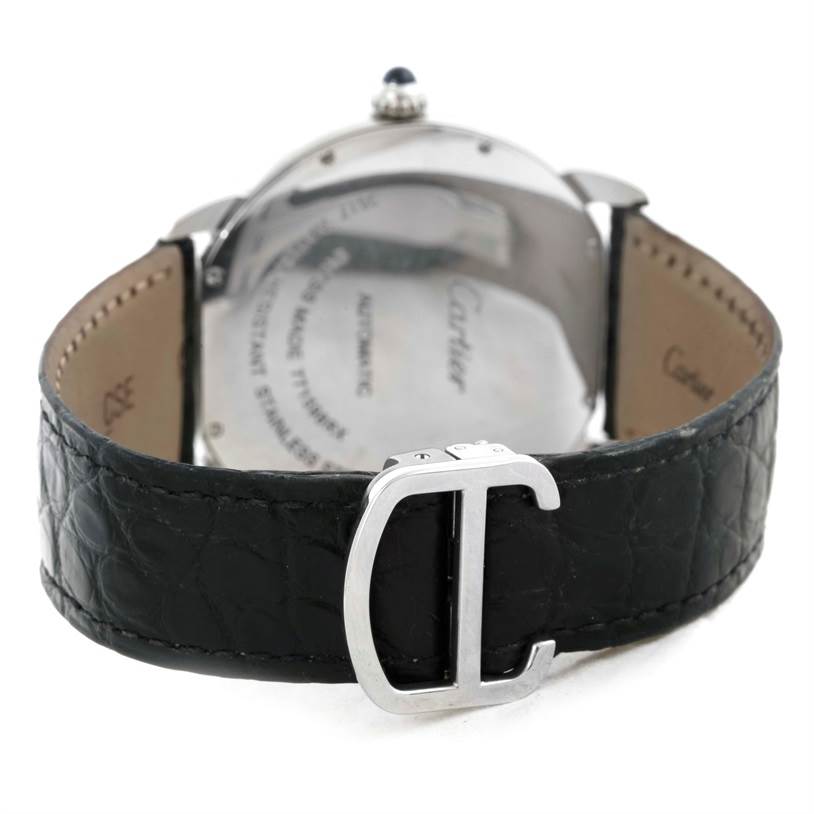 The image shows the back of the Ronde model by Cartier, focusing on the strap and buckle.