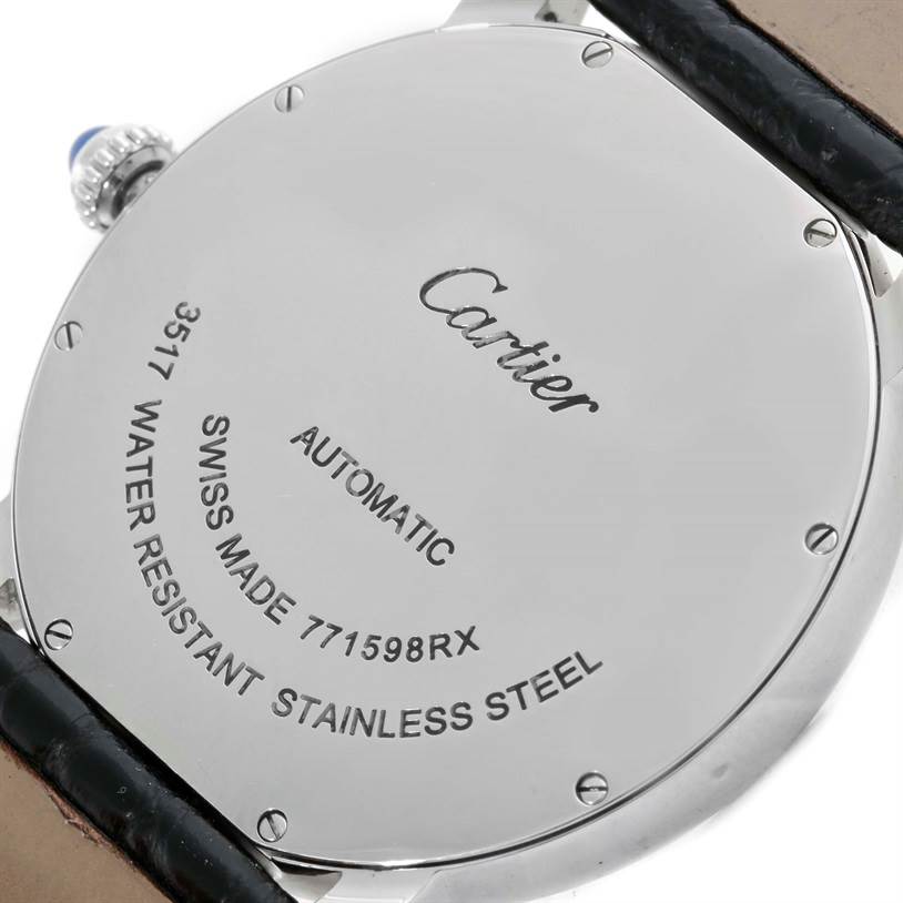 The image shows the back case of the Cartier Ronde W6701010 Men
s Stainless Steel Silver Dial W6701010 Men
s Stainless Steel Silver Dial watch, highlighting its stainless steel material and engraved details.