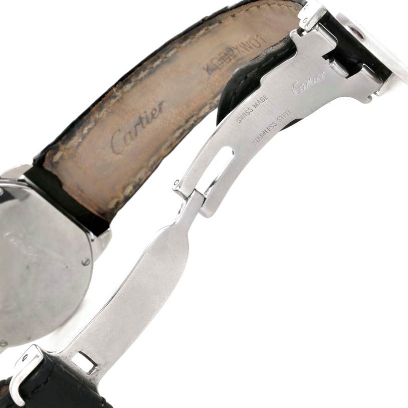 The image shows the clasp and part of the strap of a Cartier Ronde W6700155 Women
s Stainless Steel Silver Dial W6700155 Women
s Stainless Steel Silver Dial watch from a side angle.