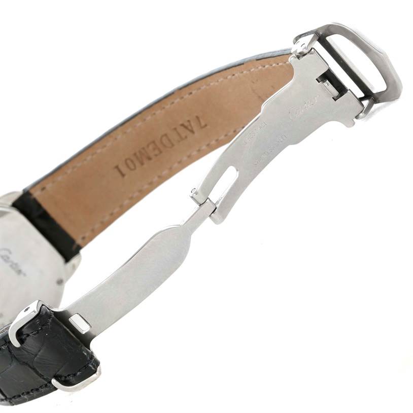 The image shows the deployment clasp and part of the leather strap of a Cartier Ronde W6700155 Women
s Stainless Steel Silver Dial W6700155 Women
s Stainless Steel Silver Dial watch.