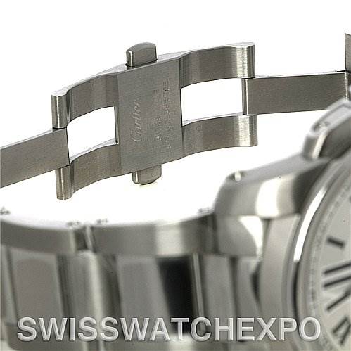 The image shows the clasp and part of the bracelet of a Calibre de Cartier watch by Cartier.
