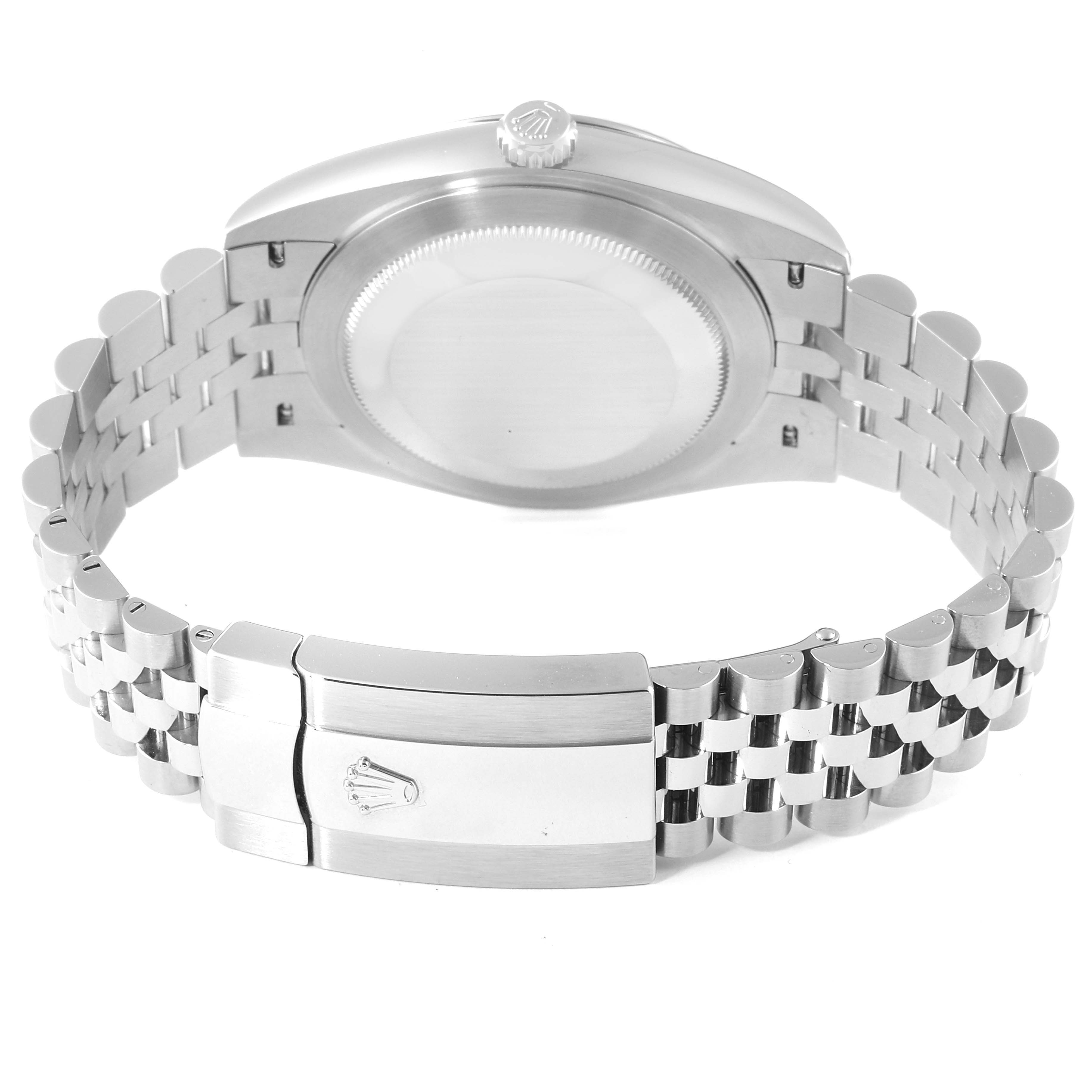 This image shows the back of the Rolex Datejust 41 126334 Men
s Stainless Steel White Dial 126334 Men
s Stainless Steel White Dial model, highlighting the clasp and bracelet.