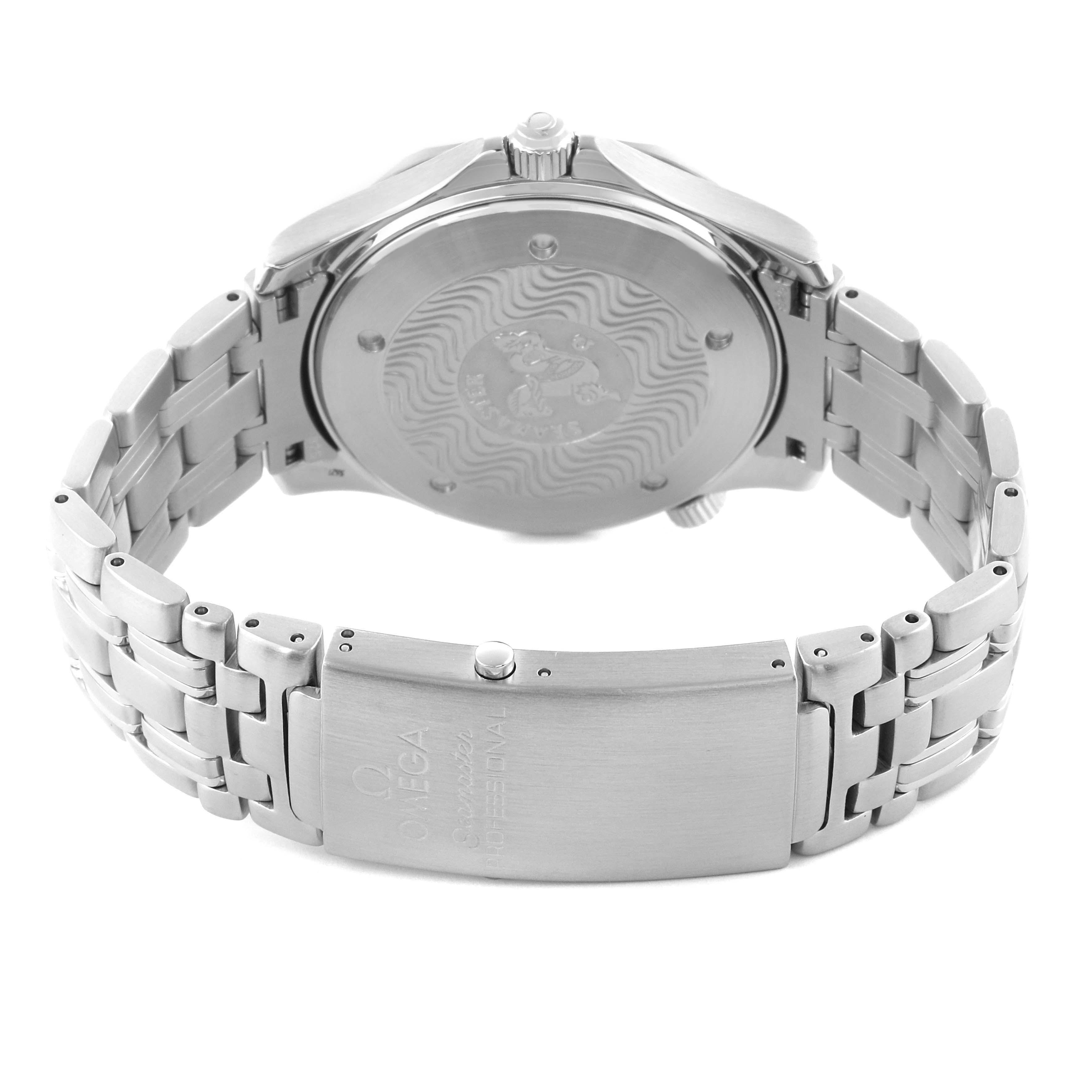 The image shows the back and clasp of the Omega Seamaster 2541.80.00 Men
s Stainless Steel Blue Dial 2541.80.00 Men
s Stainless Steel Blue Dial, highlighting the bracelet and case back design.