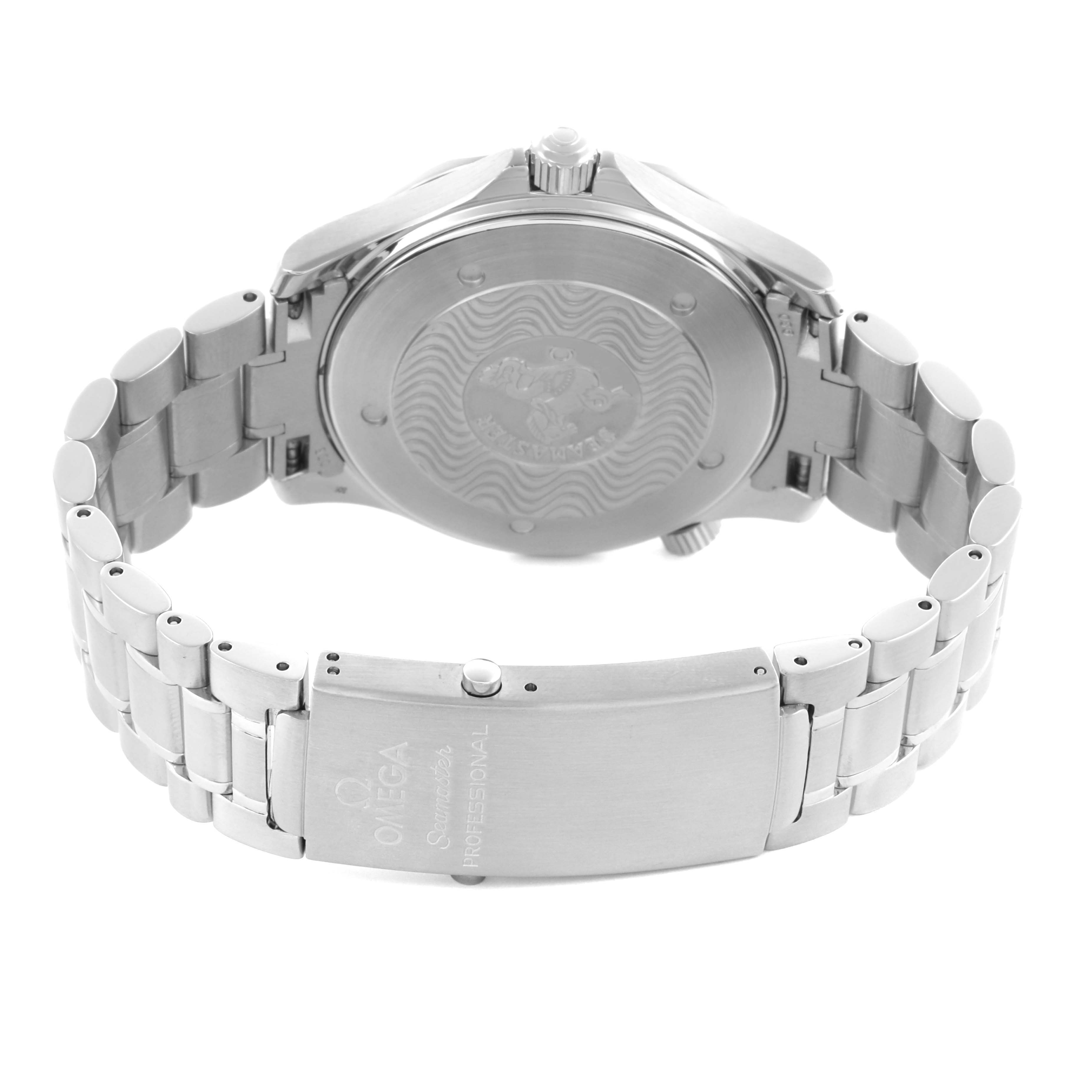 The image shows the back of the Omega Seamaster 2254.50.00 Men
s Stainless Steel Black Dial 2254.50.00 Men
s Stainless Steel Black Dial watch, highlighting the case back and bracelet clasp.