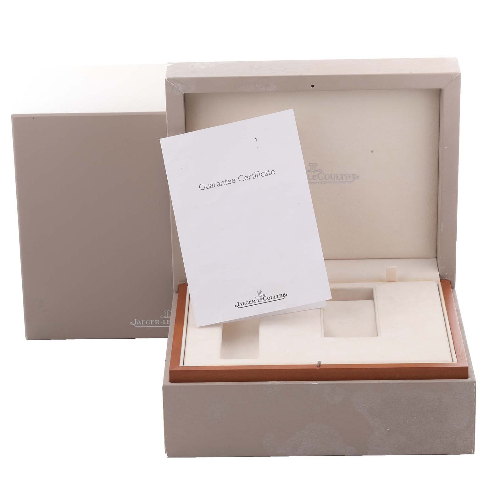 The image shows the open box and guarantee certificate for a Jaeger LeCoultre Reverso Q3752520 Men's Rose Gold Silver Dial Q3752520 Men's Rose Gold Silver Dial watch.