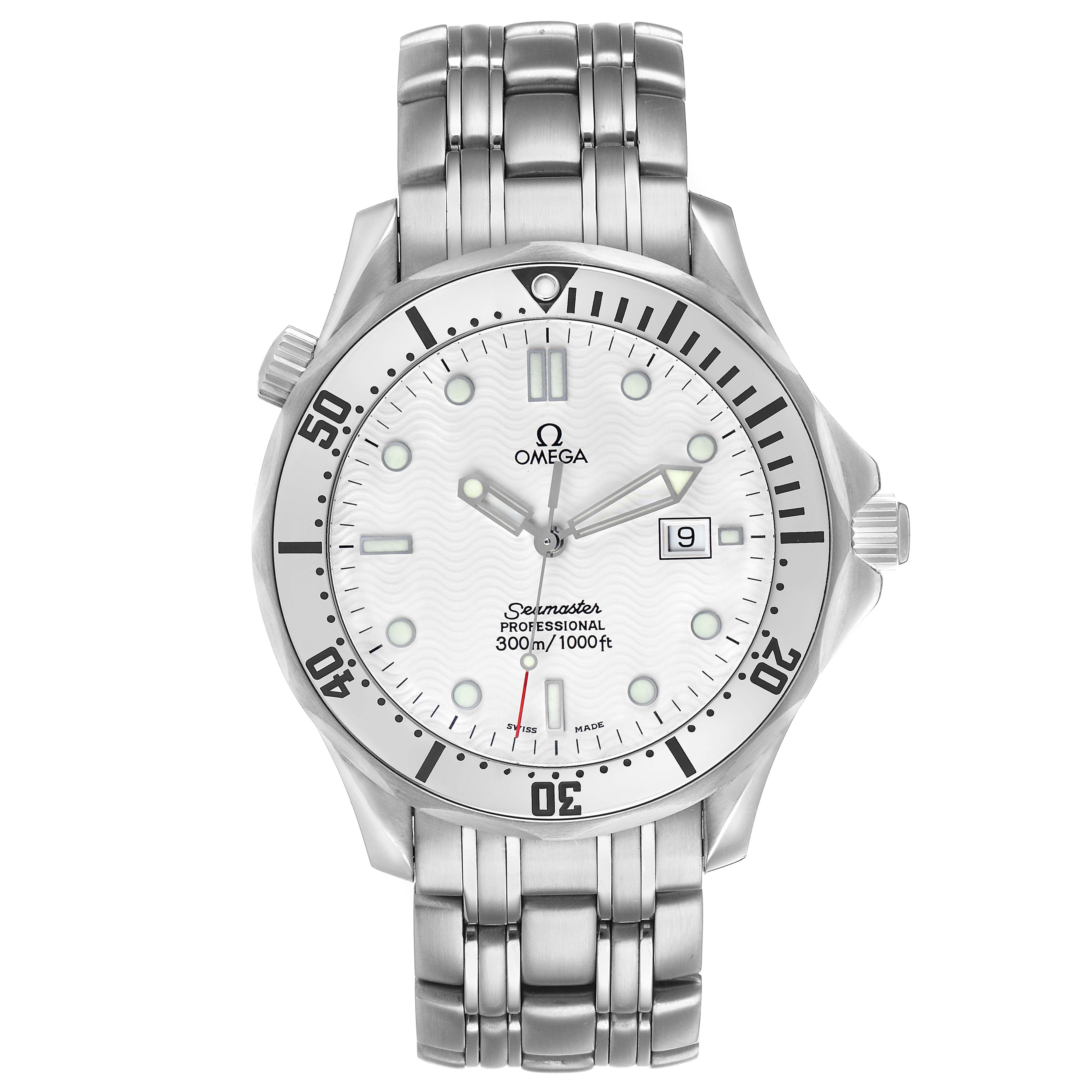 The Omega Seamaster 2542.22.00 Men's Stainless Steel White Dial watch is shown from the front, displaying its dial, bezel, date window, and bracelet.