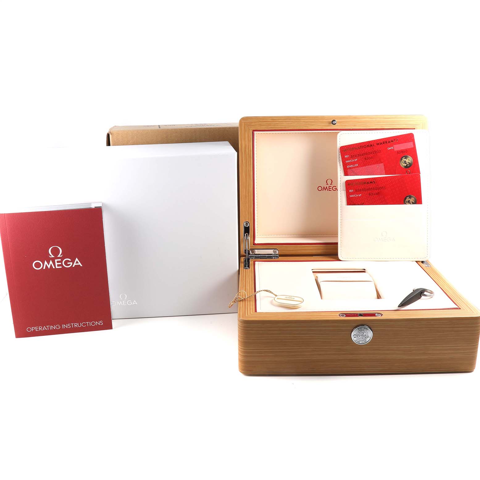 This Omega Speedmaster 326.30.40.50.01.002 Men
s Stainless Steel Black Dial 326.30.40.50.01.002 Men
s Stainless Steel Black Dial set includes a watch box, operating instructions, warranty cards, and additional accessories.