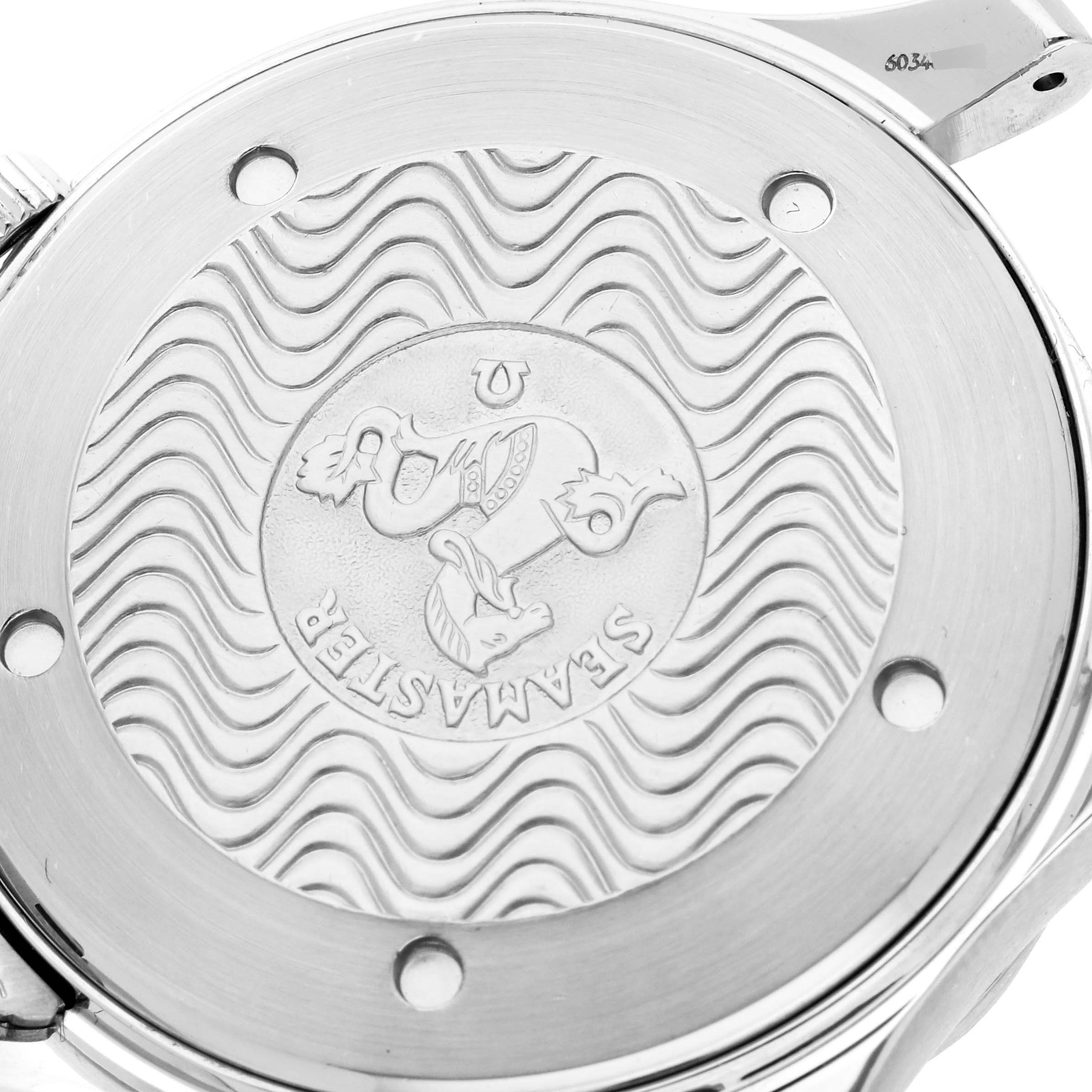 The image shows the back of the Omega Seamaster 2531.80.00 Men
s Stainless Steel Blue Dial 2531.80.00 Men
s Stainless Steel Blue Dial watch, highlighting the engraved design and logo on the case back.