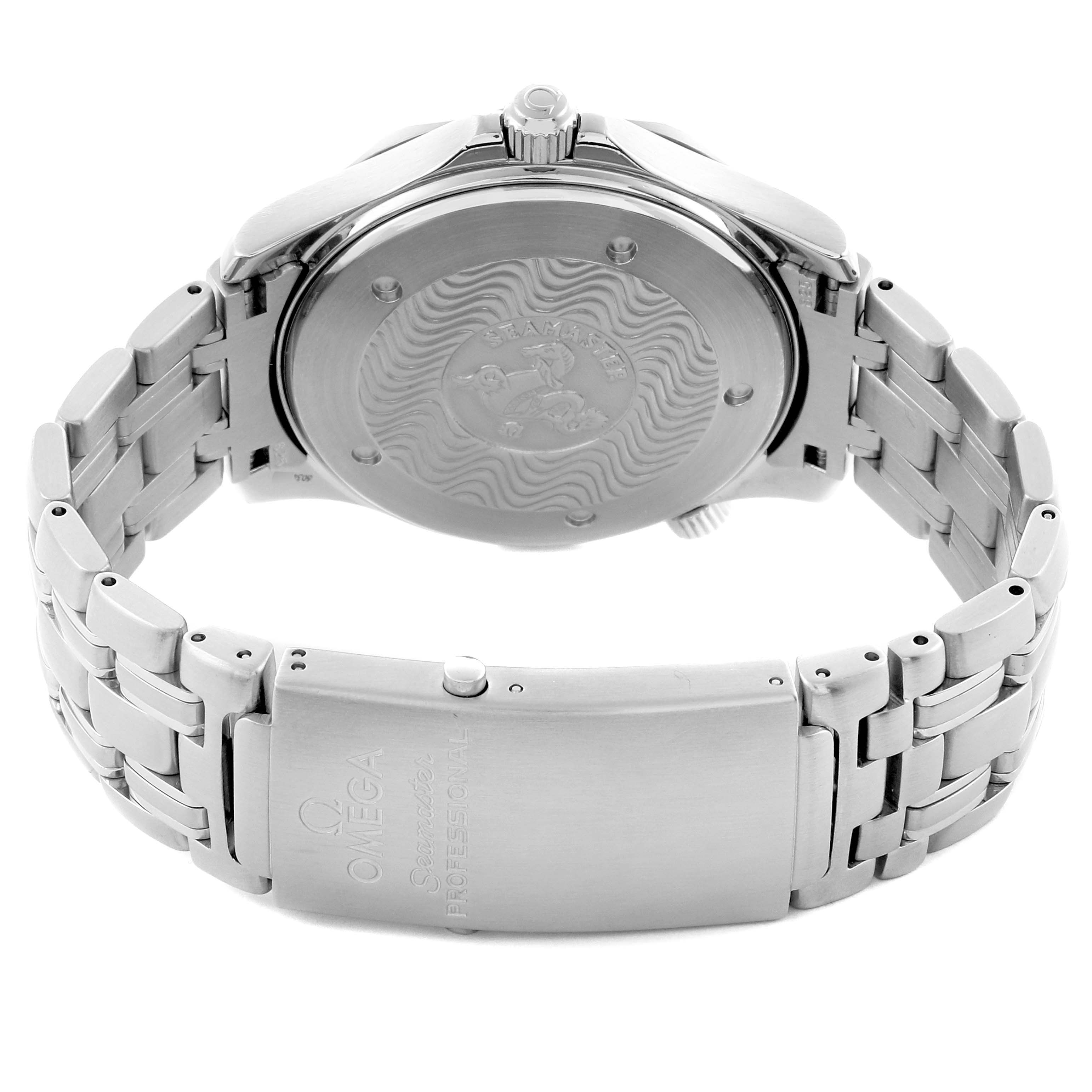 The image shows the back and bracelet of an Omega Seamaster 2531.80.00 Men
s Stainless Steel Blue Dial 2531.80.00 Men
s Stainless Steel Blue Dial, highlighting the case back with engraving and clasp.