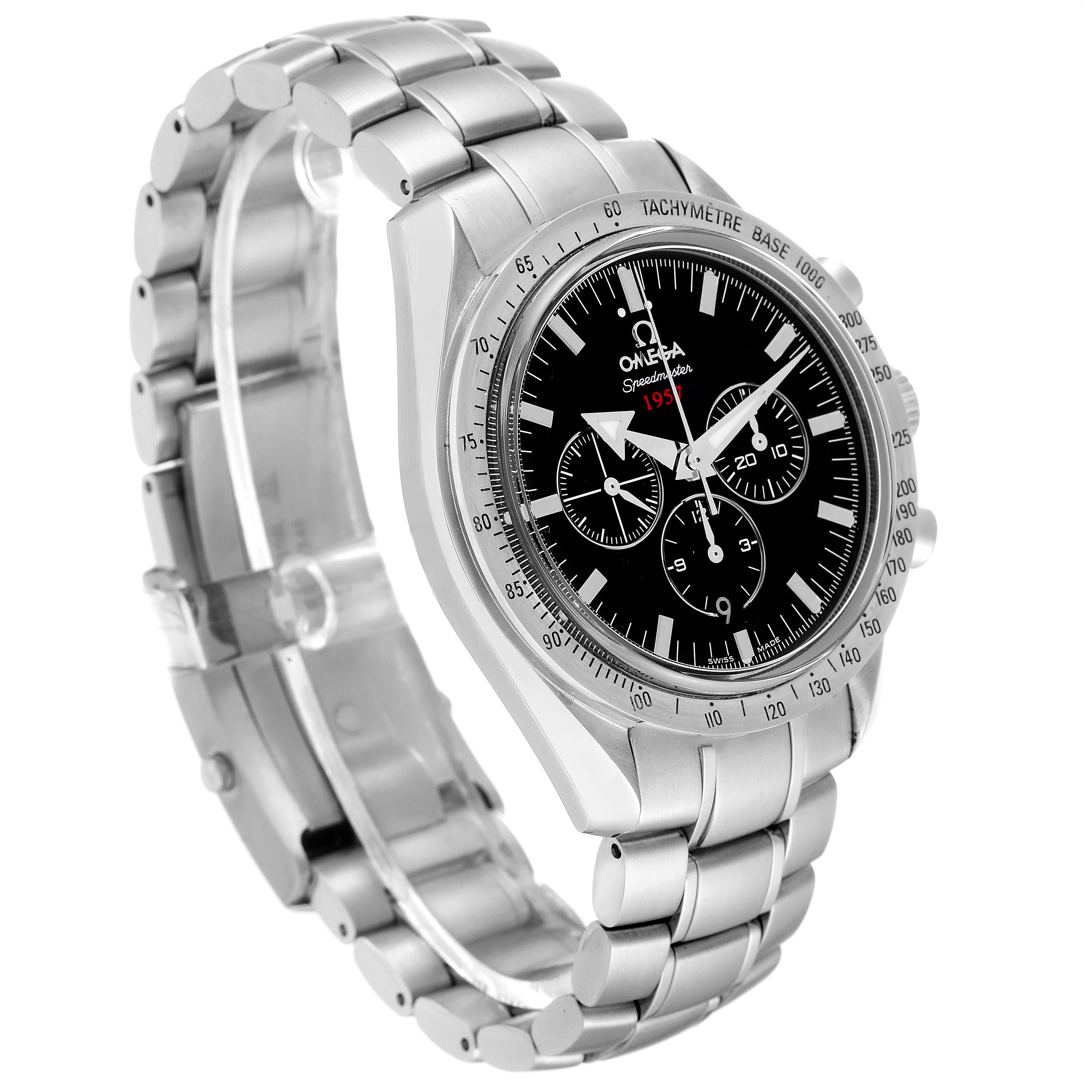 The image shows an angled view of an Omega Speedmaster 321.10.42.50.01.001 Men's Stainless Steel Black Dial 321.10.42.50.01.001 Men's Stainless Steel Black Dial watch, highlighting the face, bezel, and stainless steel bracelet.