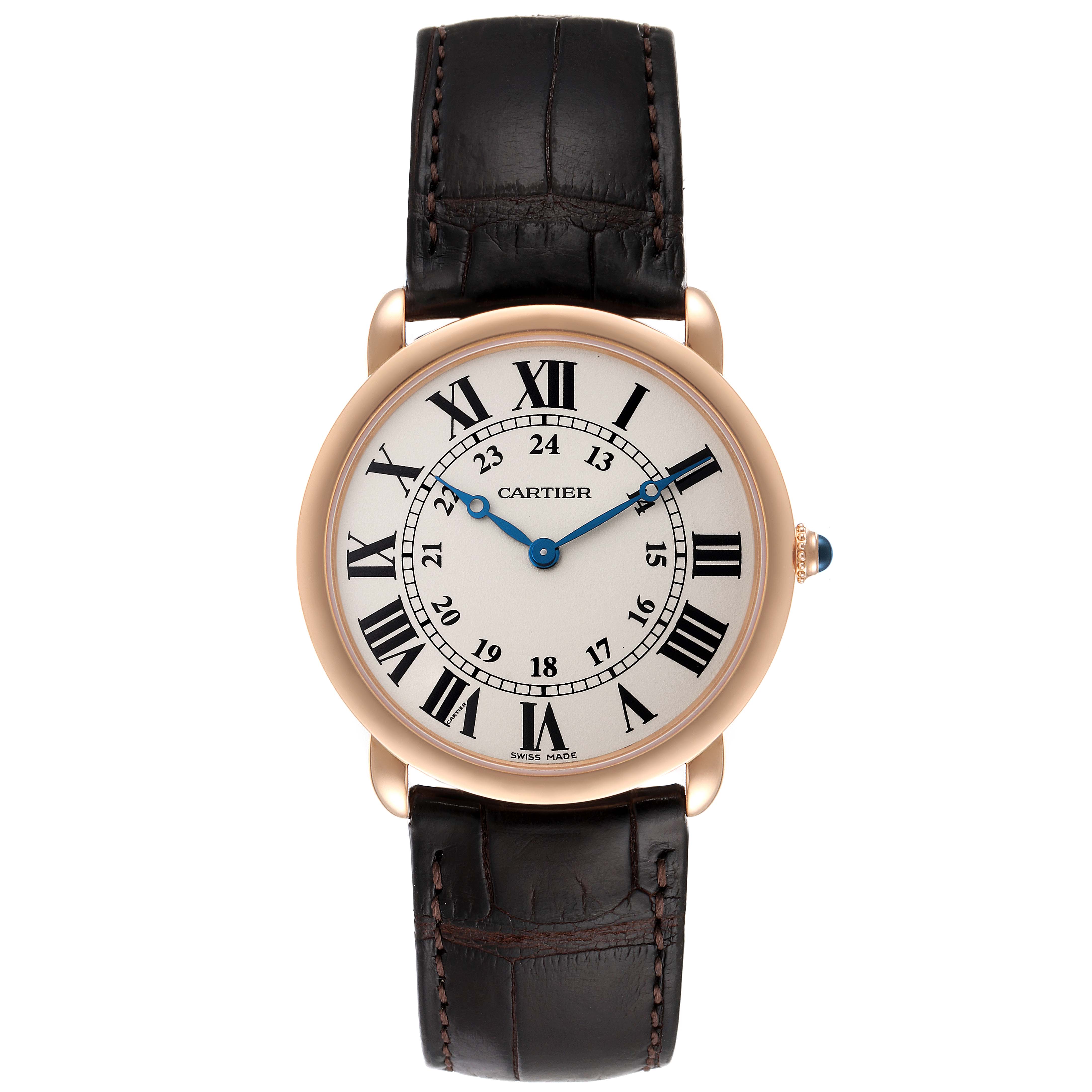 The image shows a Cartier Ronde W6800251 Men's Rose Gold Silver Dial W6800251 Men's Rose Gold Silver Dial watch, front angle, displaying the face, bezel, and black leather strap.