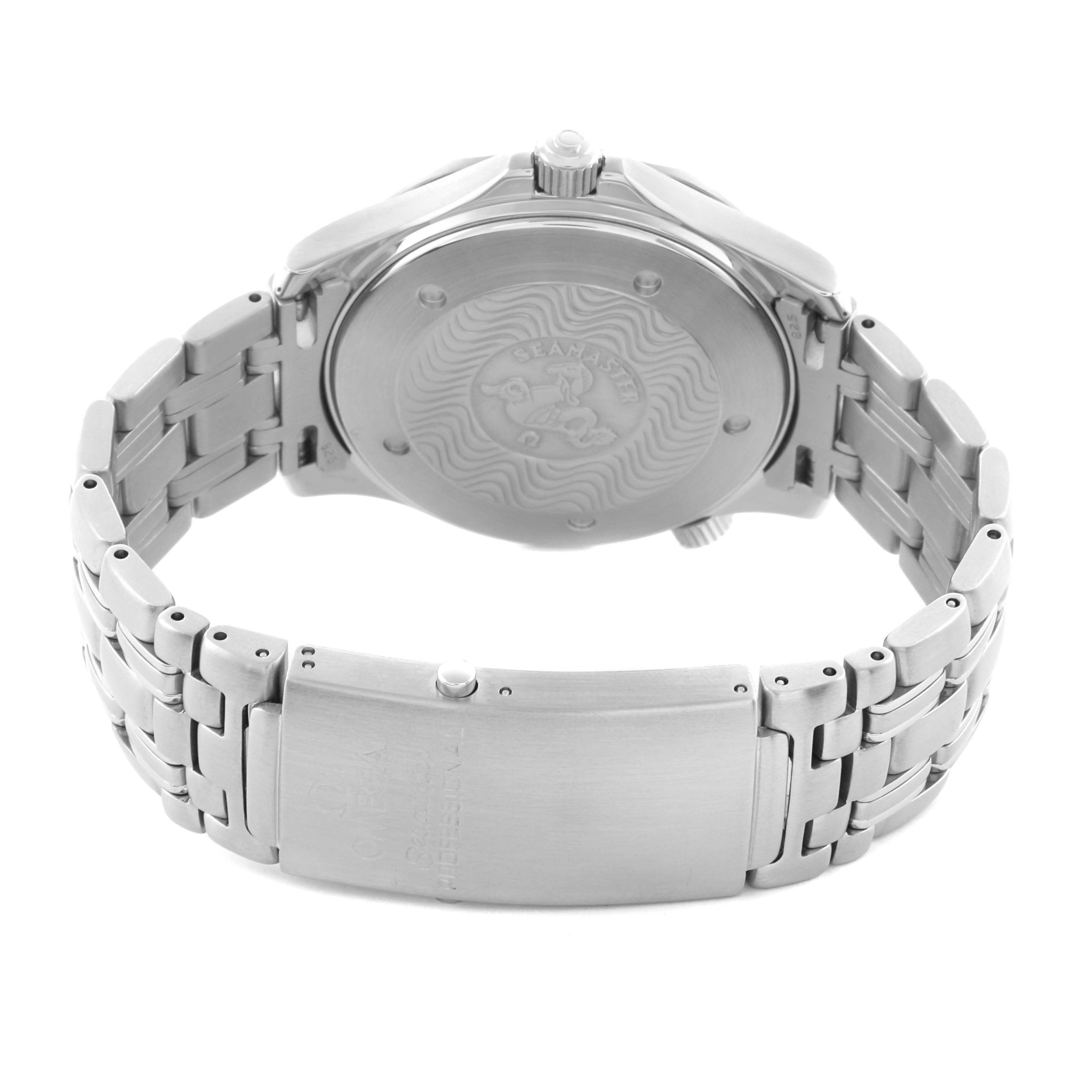 The image shows the back case and clasp of the Omega Seamaster 2531.80.00 Men
s Stainless Steel Blue Dial 2531.80.00 Men
s Stainless Steel Blue Dial watch, highlighting the bracelet and engraving.