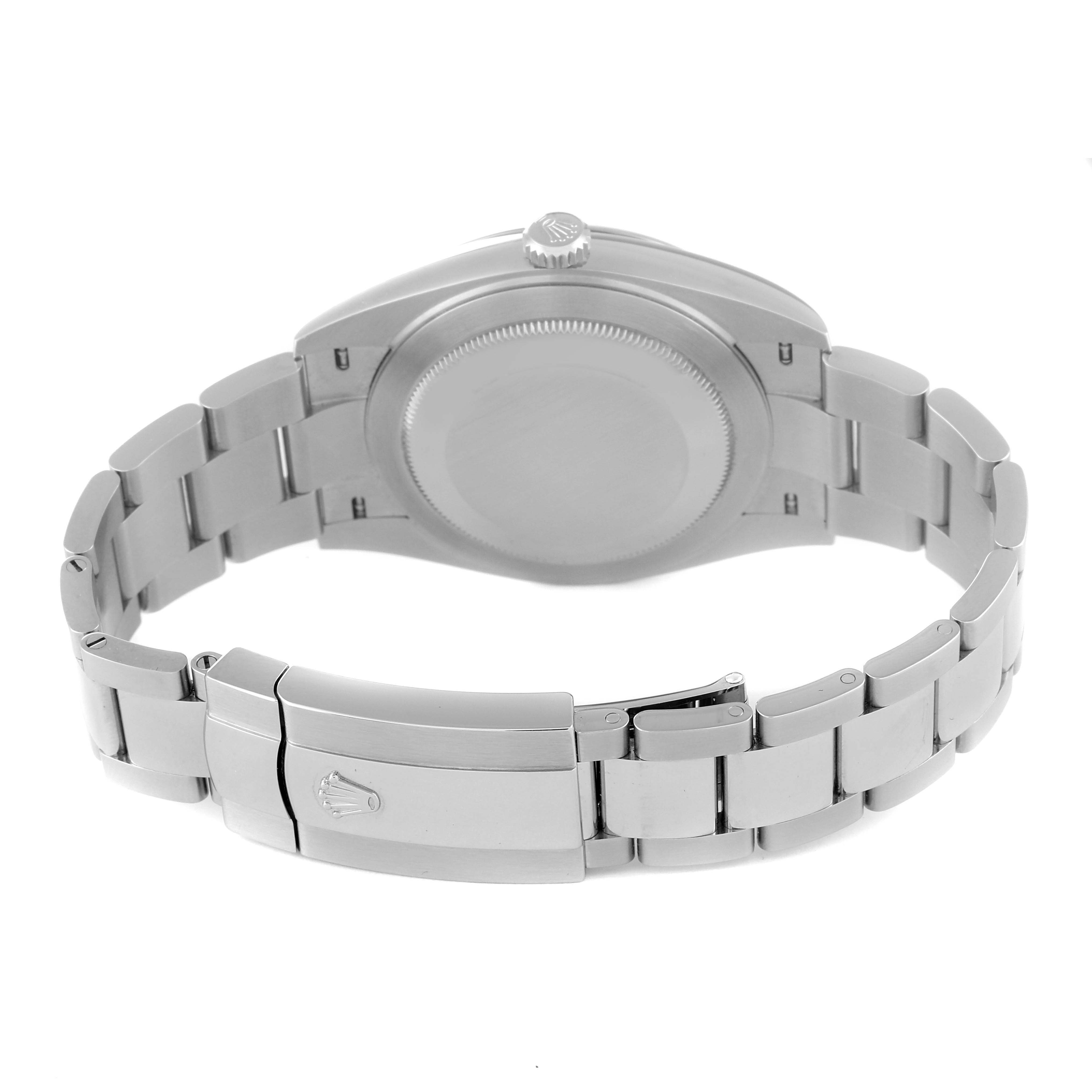 This image shows the back and bracelet of a Rolex Datejust 41 126334 Men
s Stainless Steel Blue Dial 126334 Men
s Stainless Steel Blue Dial model.