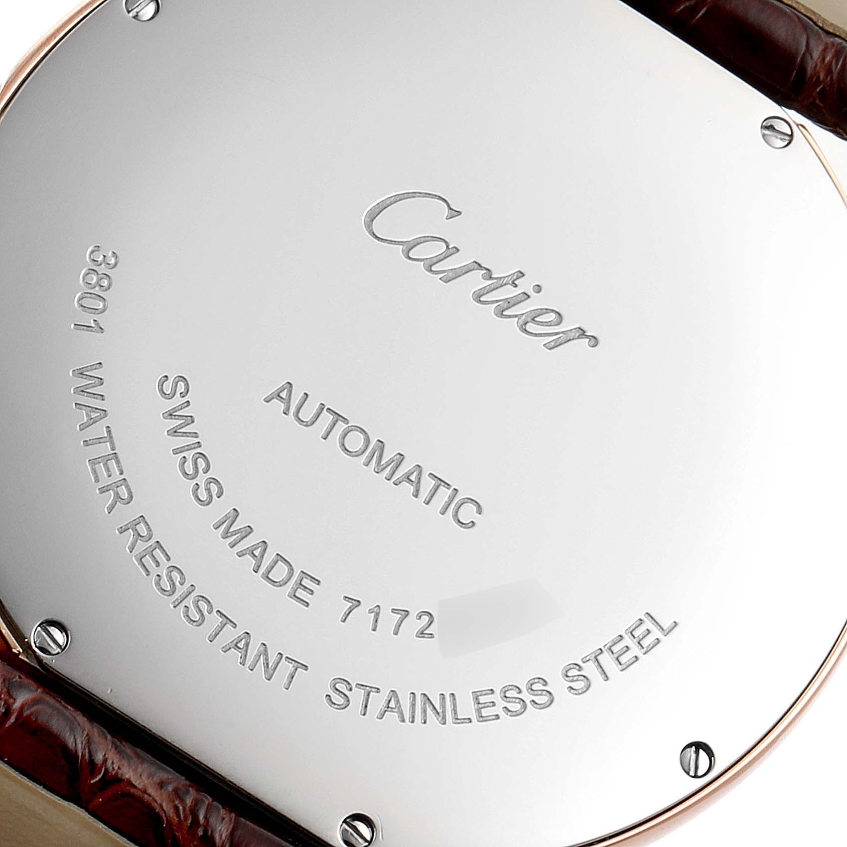 The image shows the back case of a Cartier Ronde W6701009 Men's Rose Gold Silver Dial W6701009 Men's Rose Gold Silver Dial model watch, highlighting details like "AUTOMATIC," "SWISS MADE," and "WATER RESISTANT."