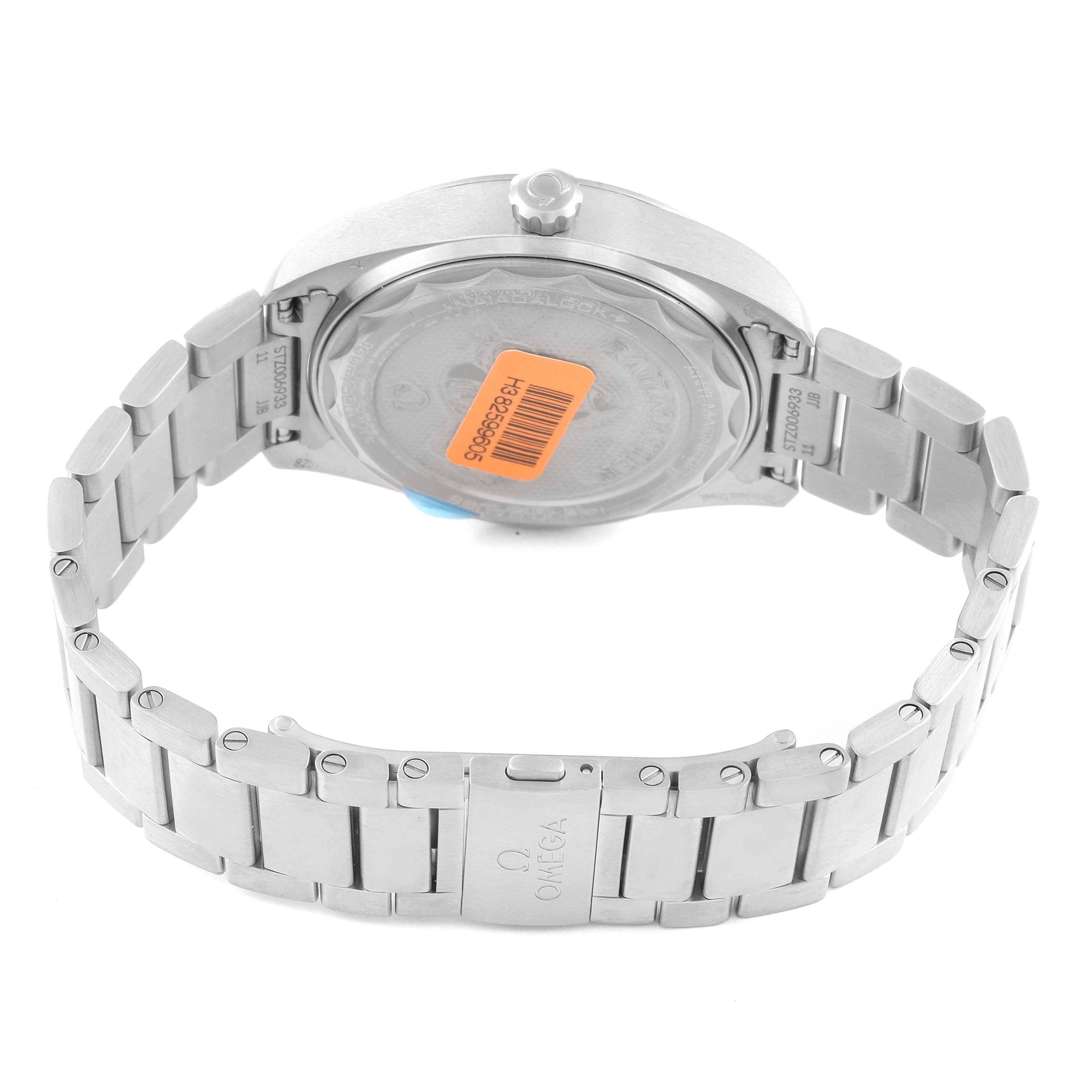 This image shows the back of the Omega Seamaster 220.10.40.20.06.001 Men
s Stainless Steel Grey Dial 220.10.40.20.06.001 Men
s Stainless Steel Grey Dial watch, highlighting its stainless steel bracelet and clasp.